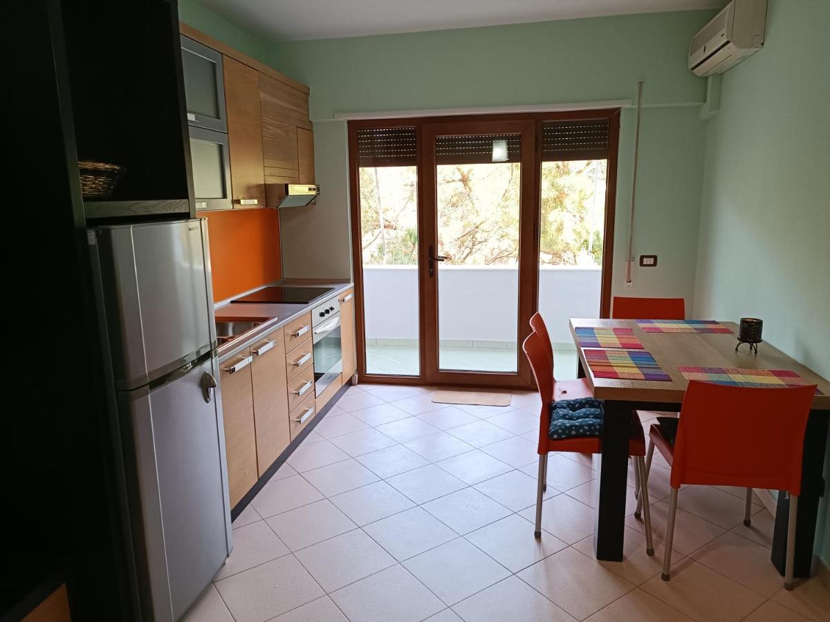 Family Beach 100 Square Metres Apartment Golem  Buitenkant foto