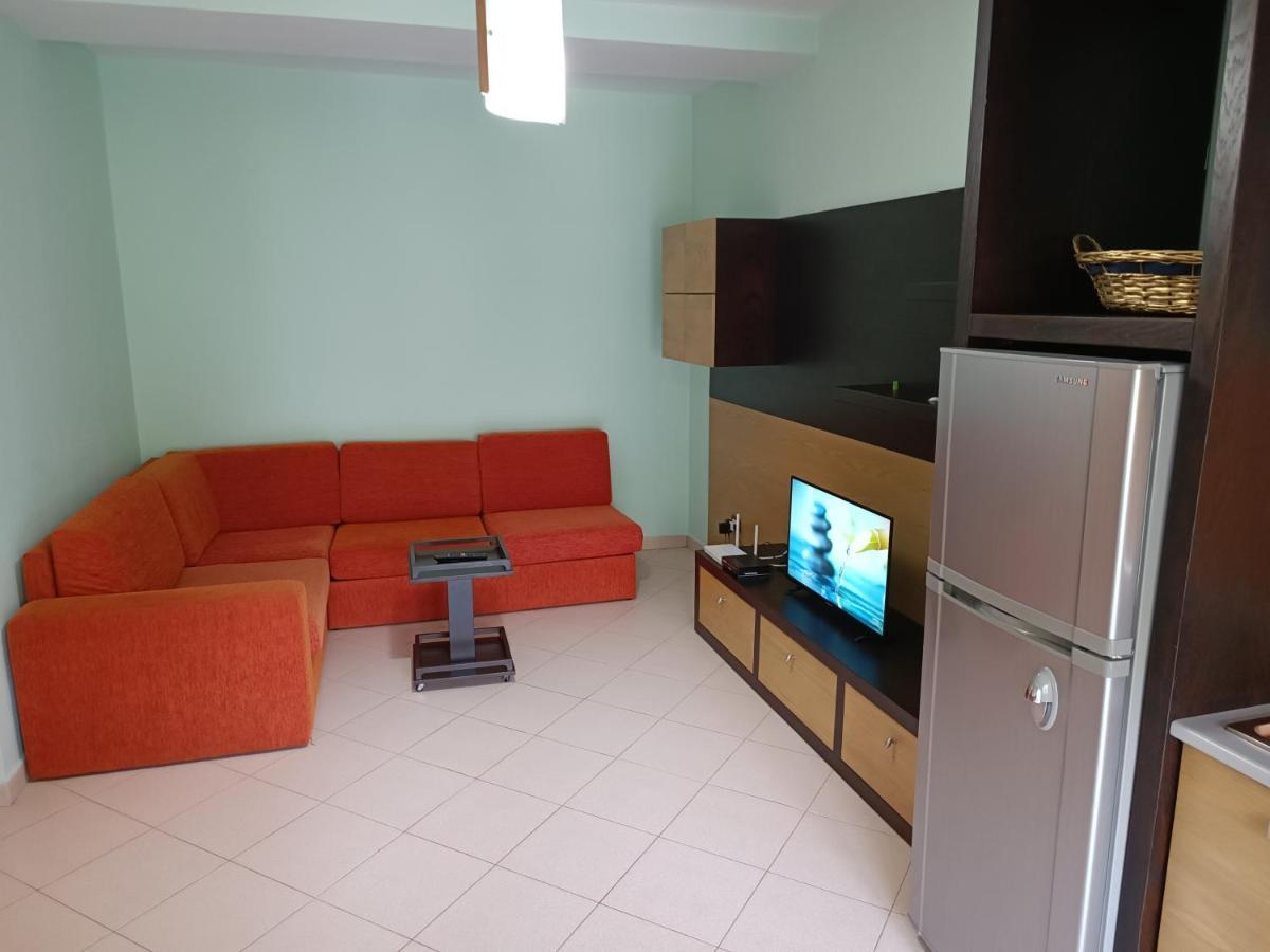 Family Beach 100 Square Metres Apartment Golem  Buitenkant foto