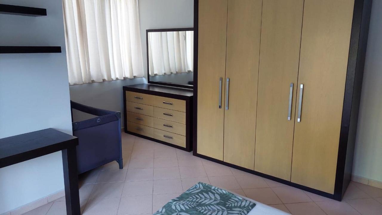 Family Beach 100 Square Metres Apartment Golem  Buitenkant foto