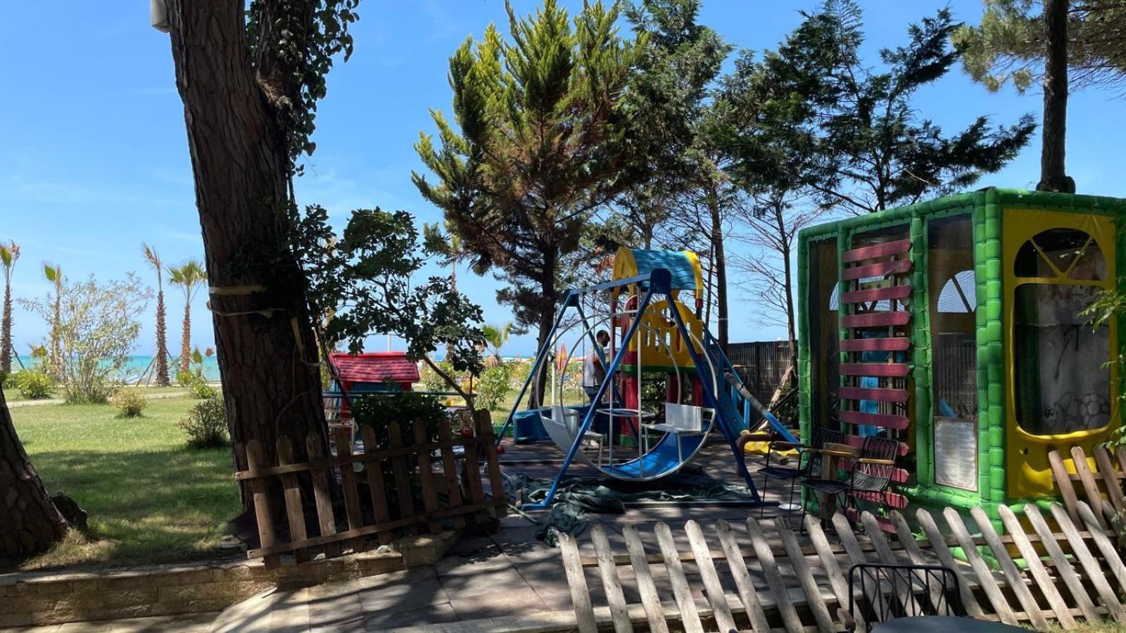 Family Beach 100 Square Metres Apartment Golem  Buitenkant foto